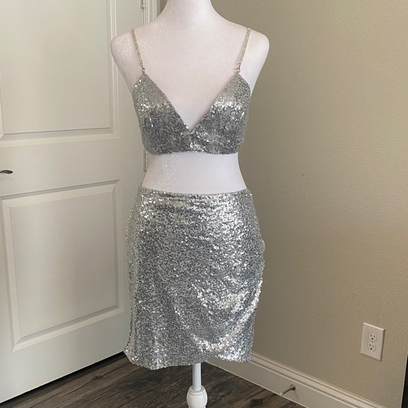 Sequined body con mini, Large - Picture 5 of 7